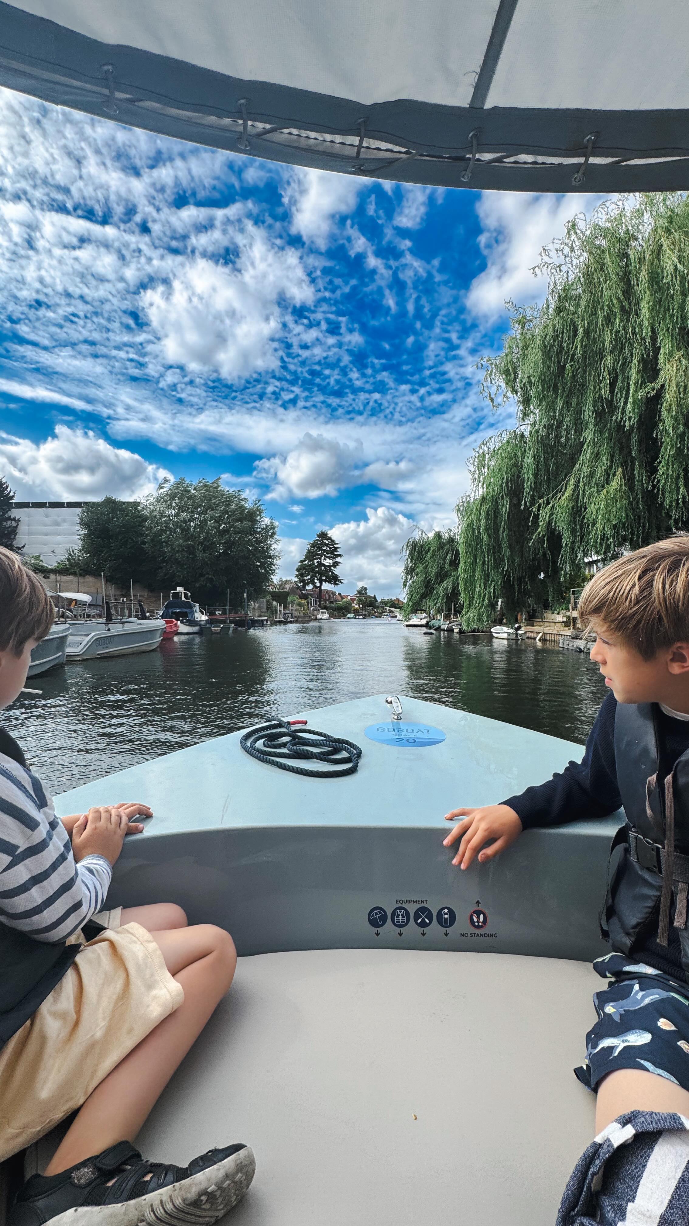 Instagram post by @scandimummy for Goboat. Caption reads: [...] ‘Grace’ one of the electric boats from....