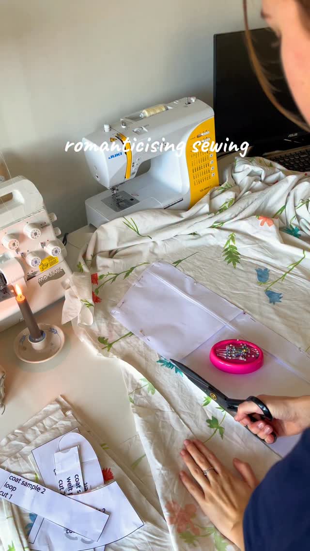 Instagram post by @sewingamore for Son de Flor. Caption reads: Romanticising my sewing with this dress from....