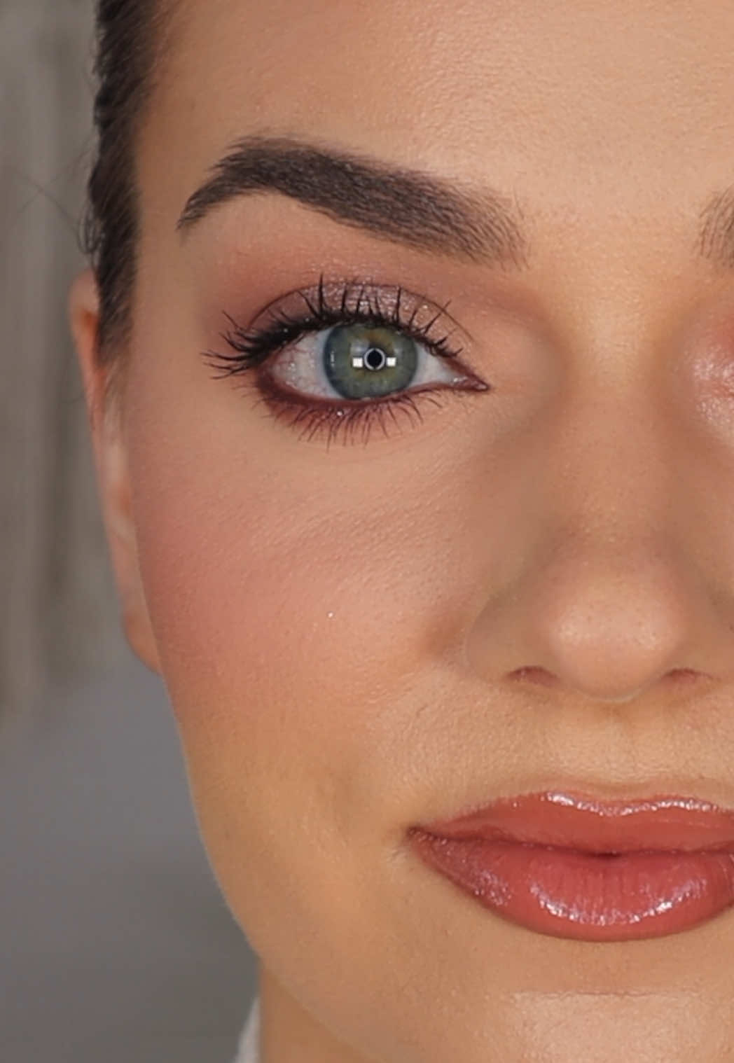 TikTok post by @lexxi1119 for Sigma Beauty. Caption reads: [...] usa Extensionist mascara Brushes @Sigma....