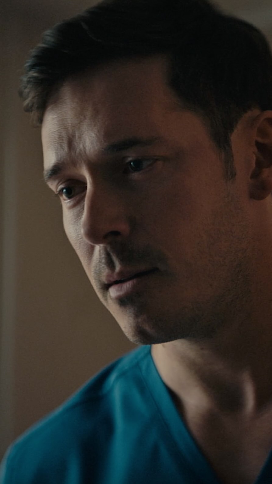 Instagram post by @sampalladio for STARZ. Caption reads: HR hates to see them coming.

📺:....