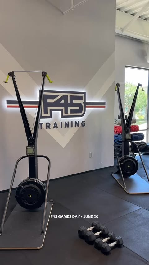 Instagram post by @laurenbarreraaa for F45 Training. Caption reads: [...] sign up at your local F45 #f45partner....