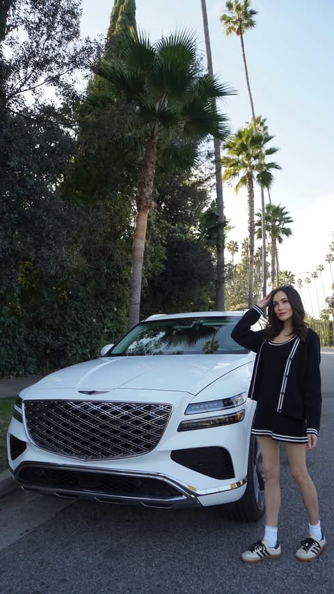 Instagram post by @itskimberlydawn for Genesis USA. Caption reads: The @genesis_usa GV80 is the newest guest star....