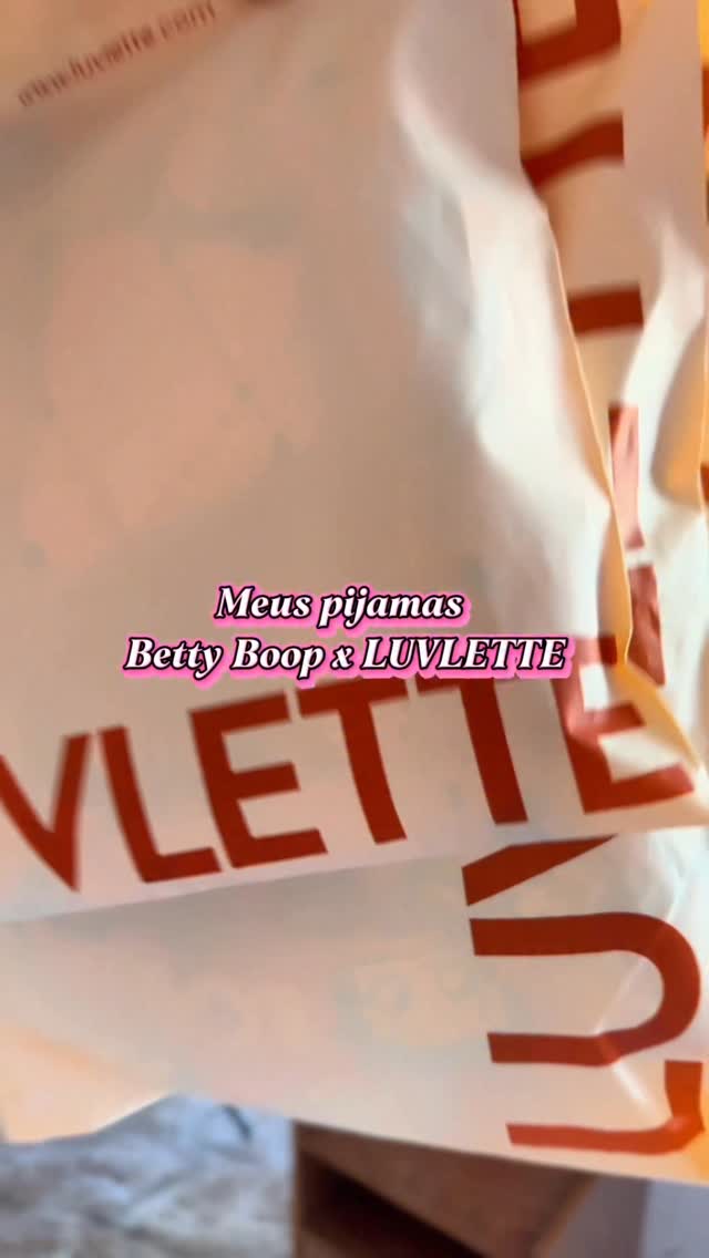 Instagram post by @euzimar_marcilio for LUVLETTE. Caption reads: Qual o seu preferido?

Betty Boop x....