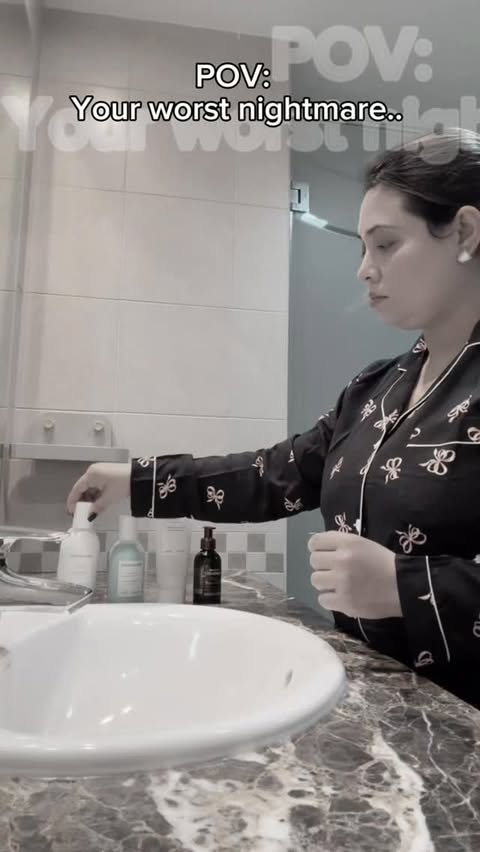 Instagram post by @zansvibes for Noon. Caption reads: [...] ماركات موثوقة، وأسعار تنافسية — هذا هو noon....