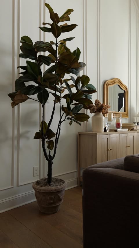 Instagram post by @sosimplyjessica for CG Hunter. Caption reads: Curing those winter blues with some winter....