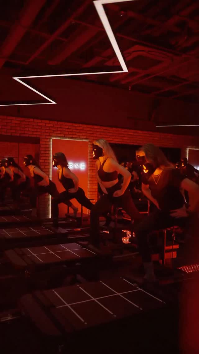 Instagram post by @karve.club for BON CHARGE. Caption reads: Experience the power of red-light recovery ✨
We’re....