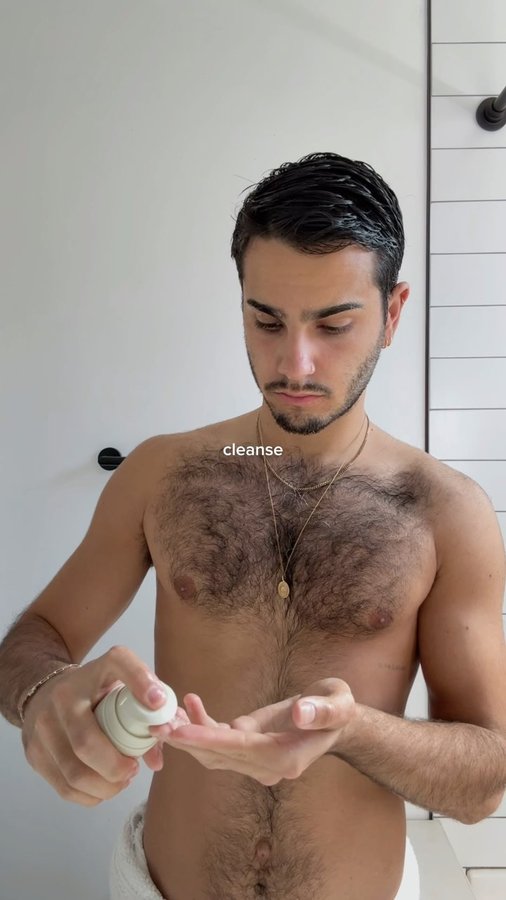 Instagram post by @noataieb for Facile Skin. Caption reads: dewy mornings with @facileskin 🌞 now available at....