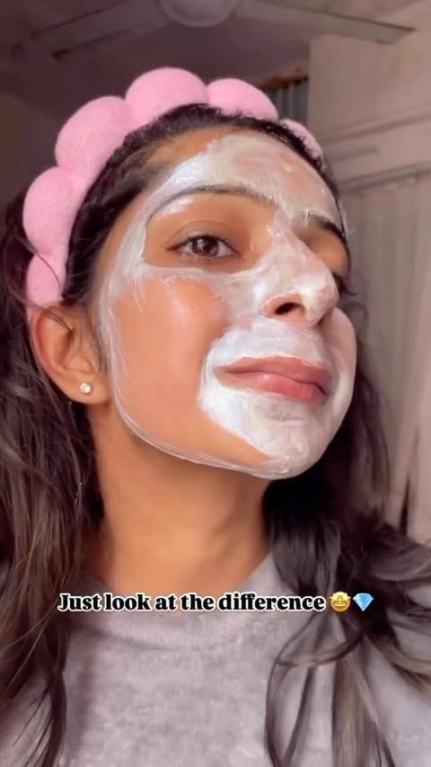 Instagram post by @mansi.skin for mCaffeine. Caption reads: Comment for the link 🔗 

5 min facial at home....
