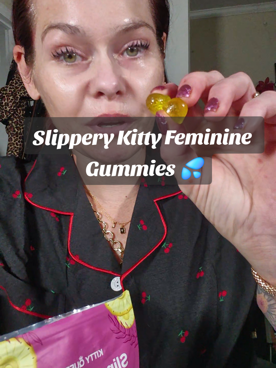 TikTok post by @light.love.looks for KittyQueen. Caption reads: [...] #slipperyelm #womenshealth @KittyQueen - - -....