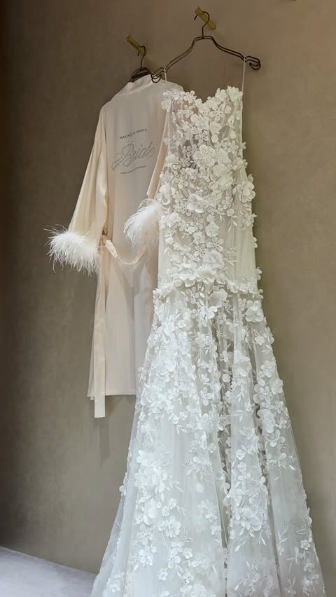 Instagram post by @anna.uohan for Galia Lahav. Caption reads: [...] 夢の時間だったなぁ🥹💍 #ウェディングドレス #ガリアラハブ #galialahav....