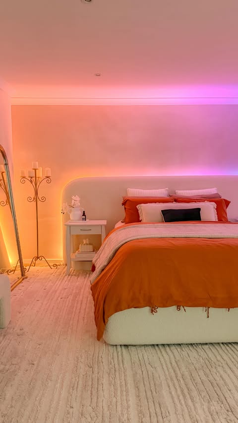 Instagram post by @stylingmyinterior for Philips Hue. Caption reads: [...] We recently added a few pieces from....