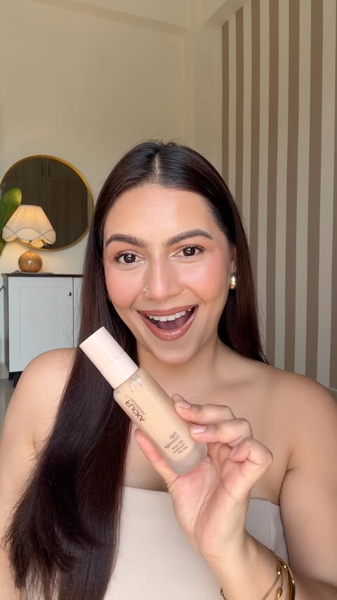 Instagram post by @ritu.singh27 for Flicka Cosmetics. Caption reads: [...] ) #BestOfAll #HDFoundation #FlickaCosmetics.