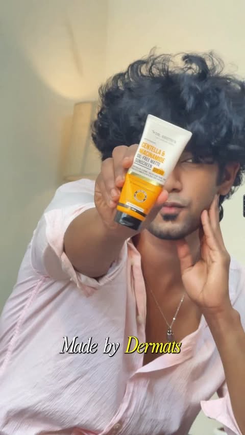 Instagram post by @akshieeeeee for Dr Sheths. Caption reads: [...] should feel as good as it protects. 💚....
