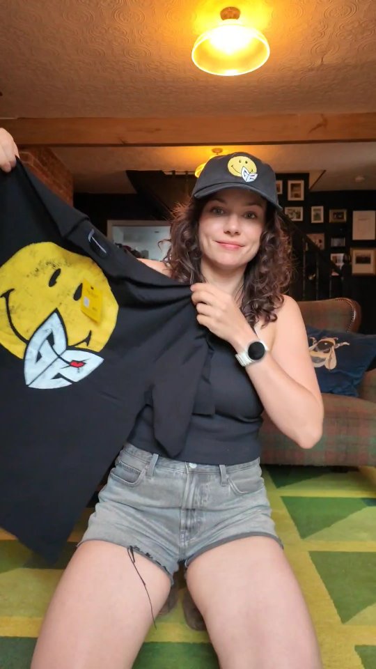 Instagram post by @getfrankgames for G2 Esports. Caption reads: Unboxing some of the new @g2esports x @smiley....