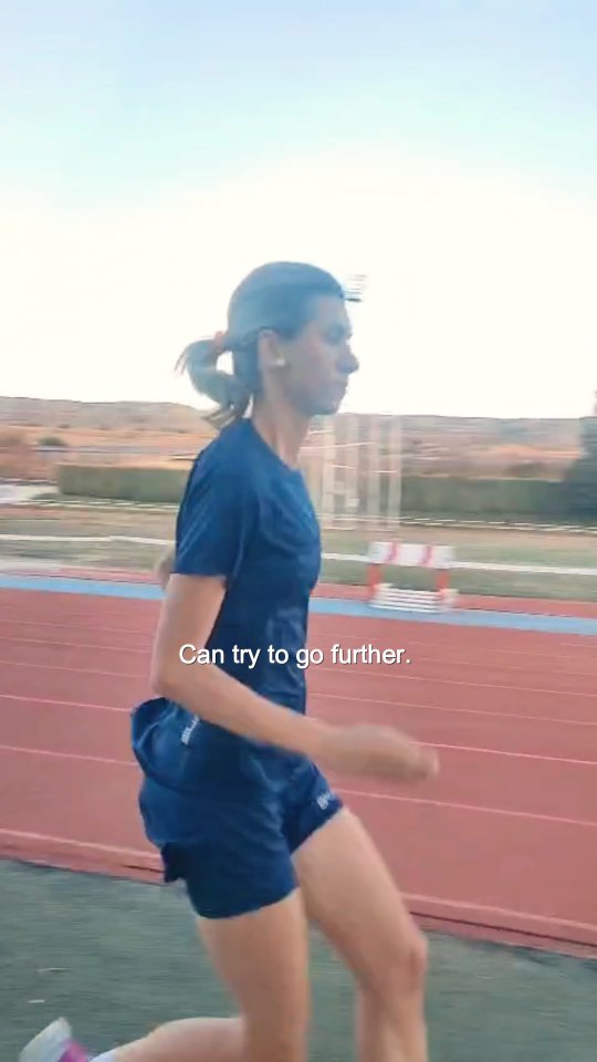 Instagram post by @runonlinetv for SKINS Compression. Caption reads: 💪🏻🤗🌠Everything you did... 
brought you to this....