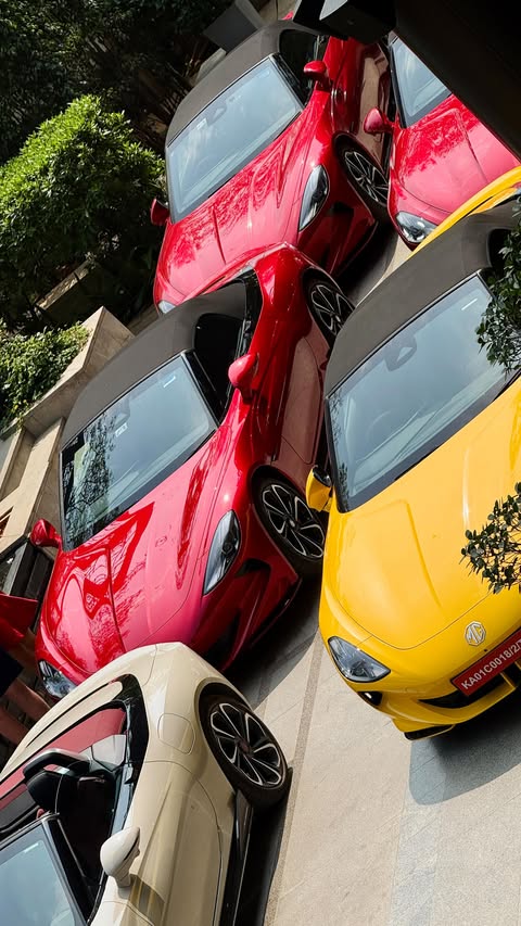 Instagram post by an influencer for MG SELECT. Caption reads: [...] runway of color a convoy of @mgselect....