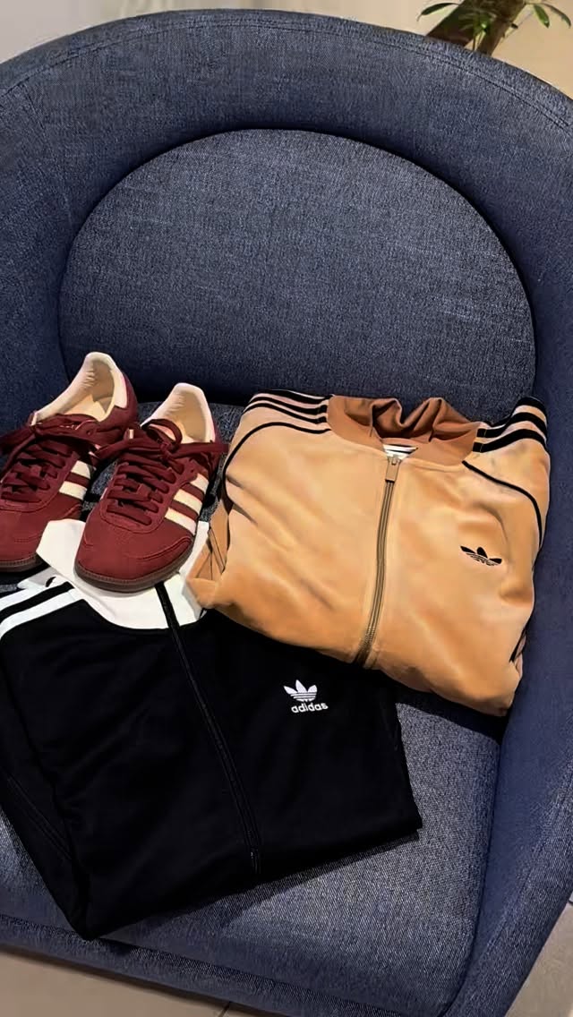 Instagram post by @yuna_3047 for Zozotown. Caption reads: ZOZOTOWNコラボのSAMBAとつくる秋コーデ 👟🍁

– My autumn OOTD....