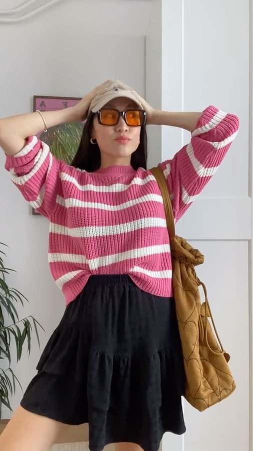 Instagram post by @pastelcrib for Wehkamp. Caption reads: [...] sweaters the best combo if you’d ask me....