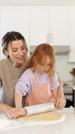 Instagram post by @healthnutnutrition for Sobeys. Caption reads: One Pan Leftover Turkey Dinner Pot Pie! 🥧 
✔️Save....