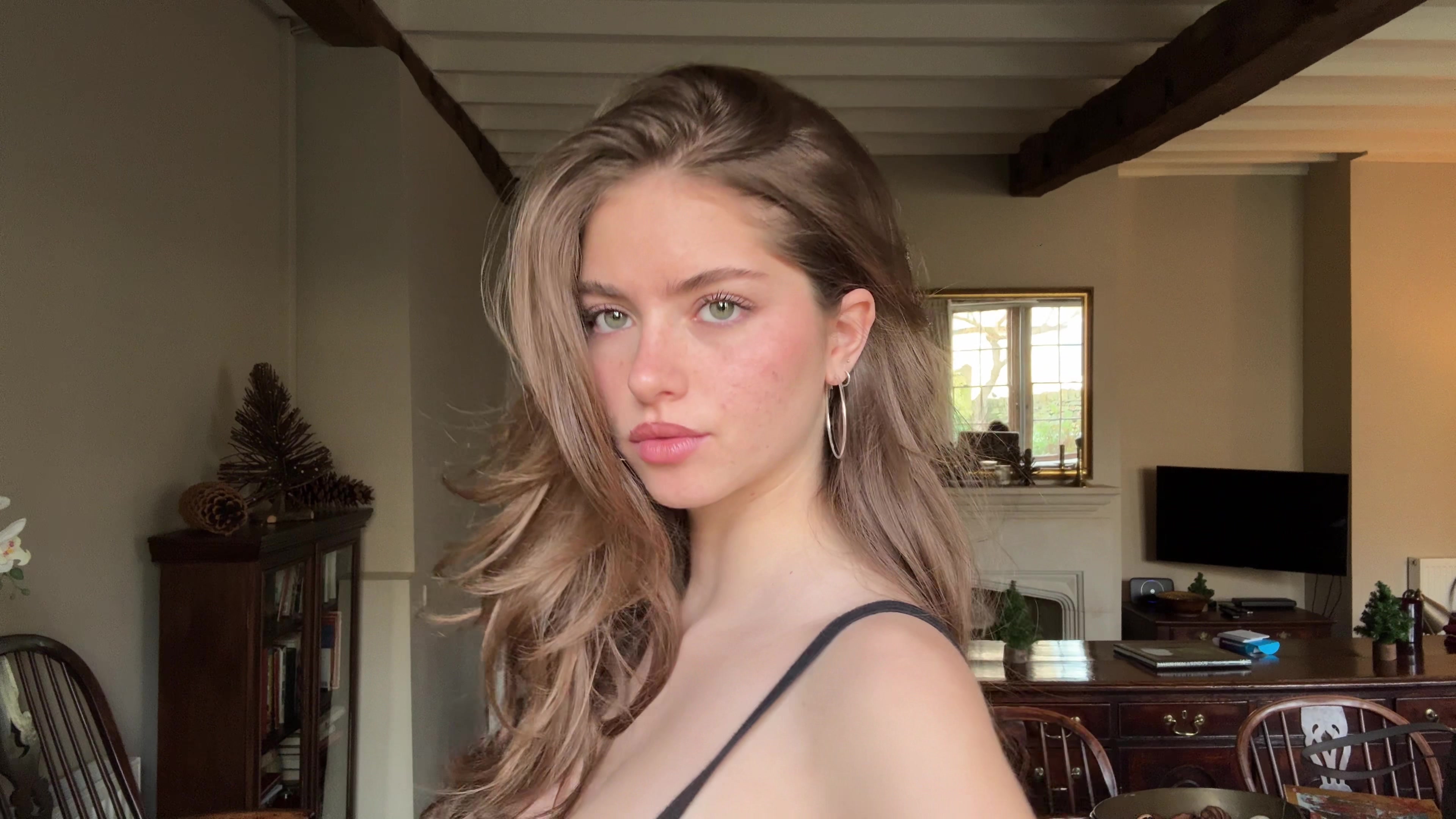 TikTok post by @itssluciaf for ILIA Beauty. Caption reads: [...] eyeshadow palette @Haus Labs stick blush....