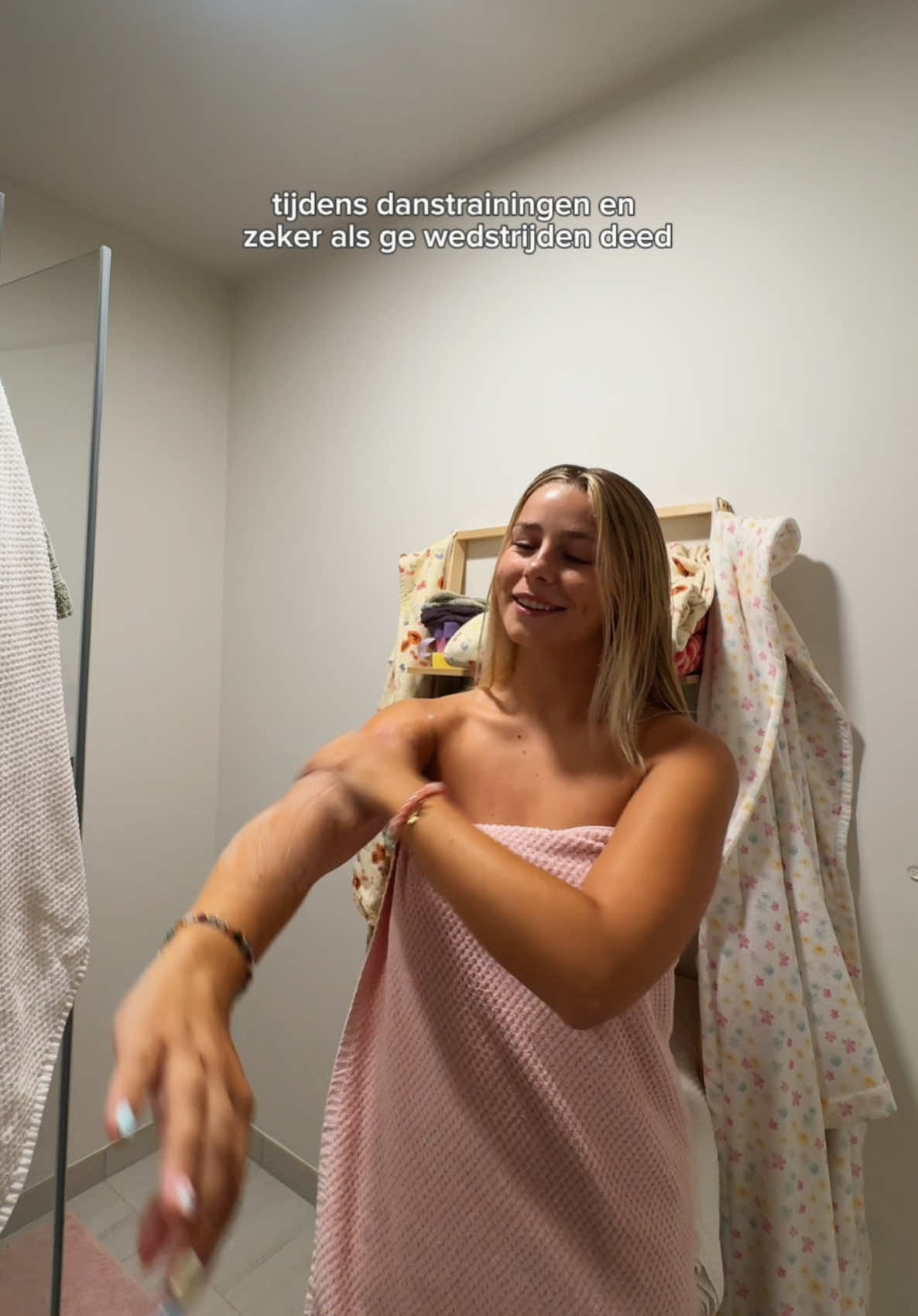 TikTok post by @steffimercieeee for CeraVe Benelux. Caption reads: publiciteit | foam parties now versus then met de....