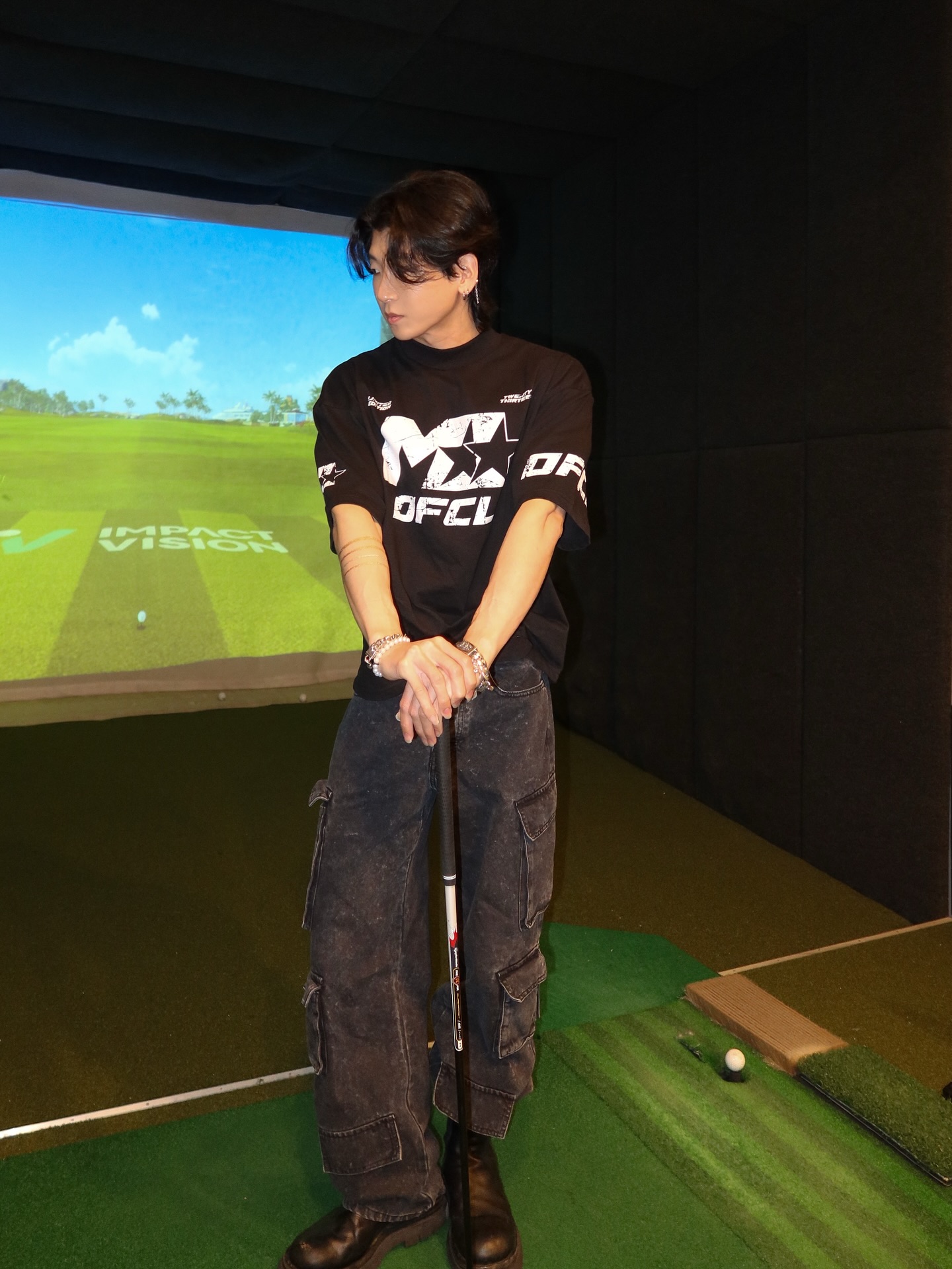 Instagram post by @_jjang.e for Boohooman. Caption reads: #ad Do you play golf?
Tshirt and Jeans from....