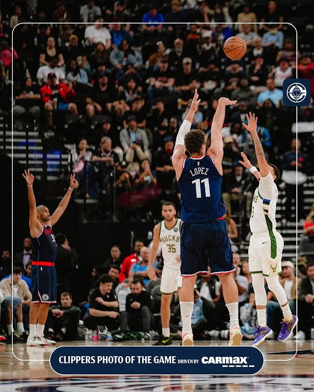 Instagram post by @laclippers for CarMax. Caption reads: [...] 💦⛰️ 📸 Photo of the Game driven by @carmax.