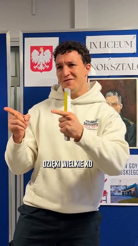 Instagram post by @ajthepolishamerican for JD Sports Poland. Caption reads: Święta święta, no więc z tej okazji, z pomocą....