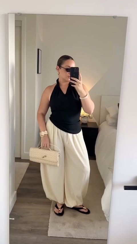 Instagram post by @stephgmacedo for Honeylove. Caption reads: [...] a day in the city 🖤 ✨ Wearing my fav....