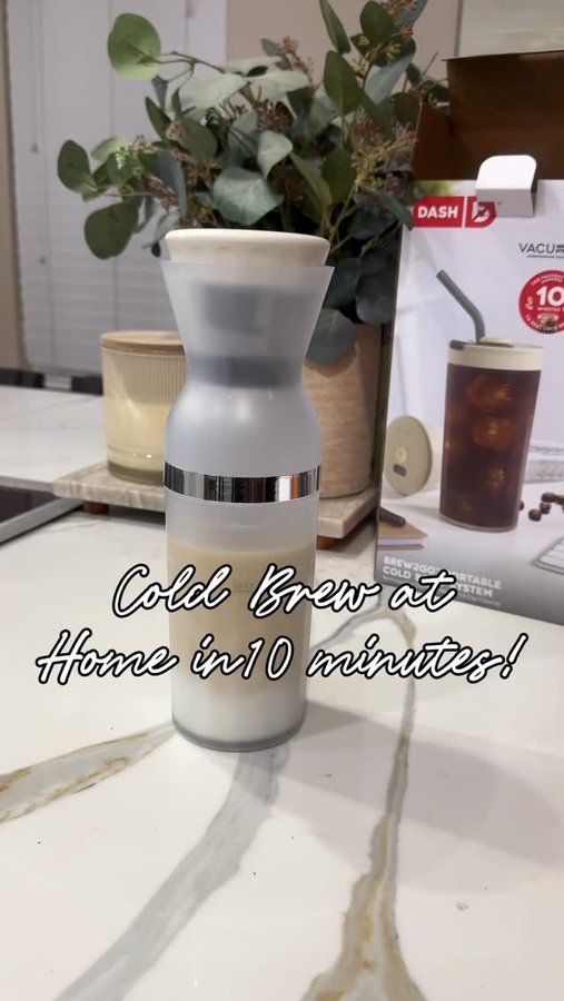 Instagram post by @trendyfavefinds for Dash. Caption reads: [...] has 24 hours to wait for cold brew? 👀....