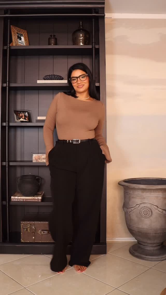 Instagram post by @frankietavares for QUAY. Caption reads: Comment “WORKWEAR” and I’ll DM you the full looks....