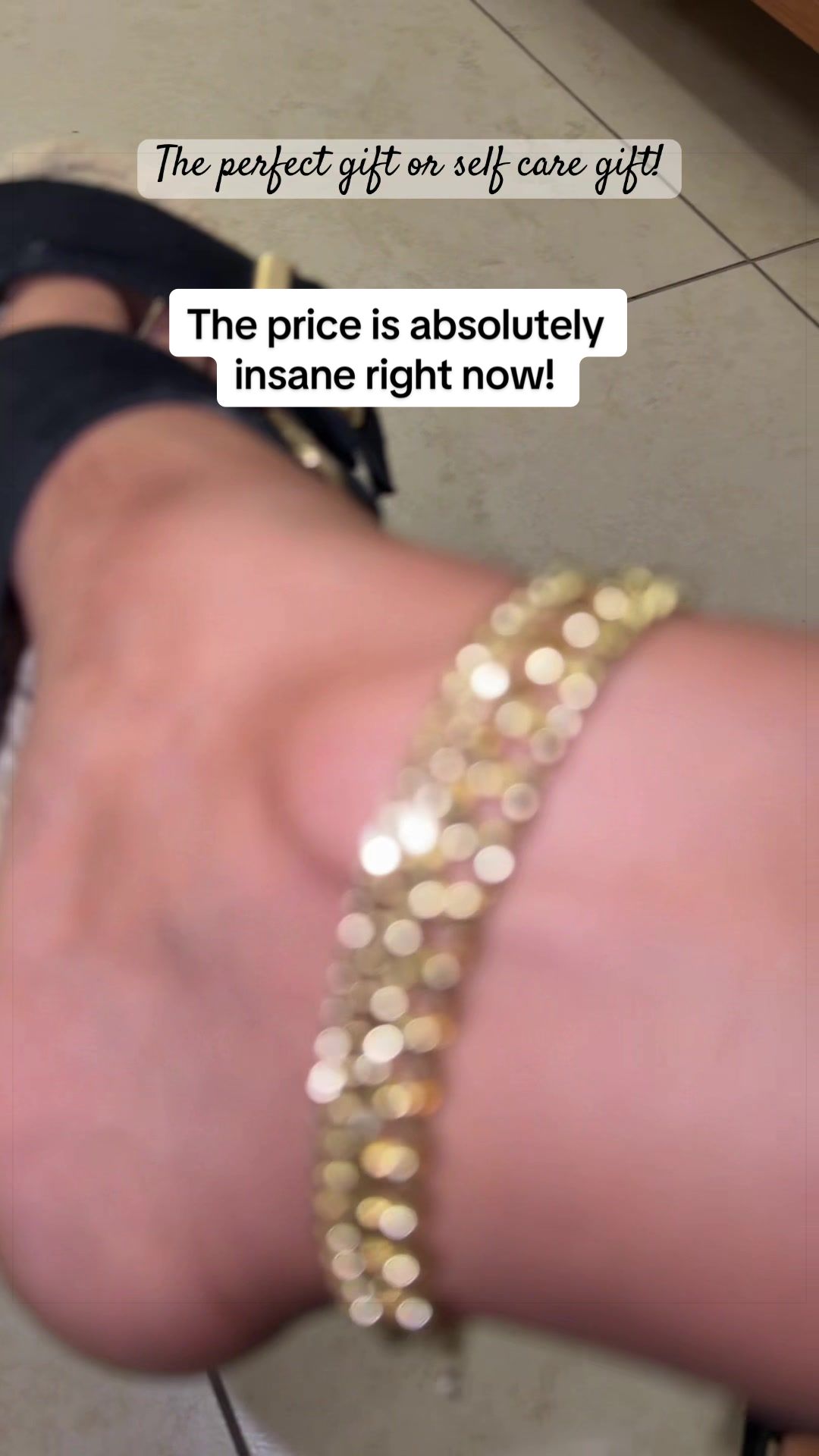 TikTok post by an influencer for Freekiss. Caption reads: [...] #cubanlink #jewlery @FREEKISS OFFICIAL.