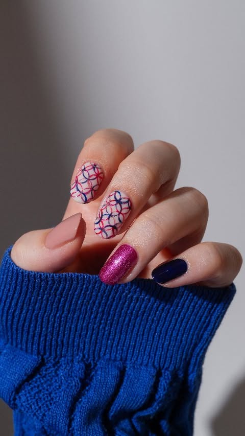 Instagram post by @maco_mani for L.A. Girl Cosmetics. Caption reads: [...] feel this technique created.....