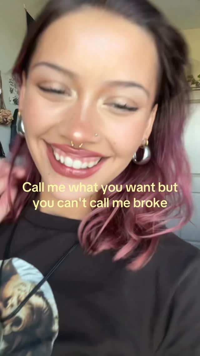 Instagram post by @isavramirez for In Print We Trust. Caption reads: True story 
Tee from @inprintwetrust.co....