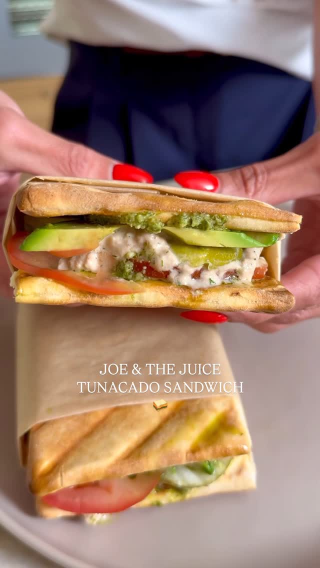 Instagram post by @kalejunkie for Toufayan Bakeries. Caption reads: @kalejunkie 🥪 my version of the JOE & THE JUICE....