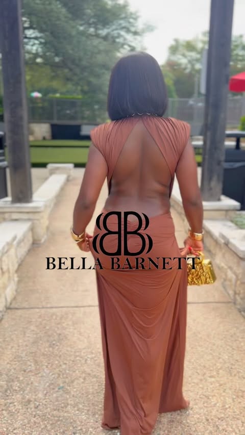 Instagram post by @badgirlprech for Bella Barnett. Caption reads: #ad And Ouh!!!! @bellabarnett.official said watch....