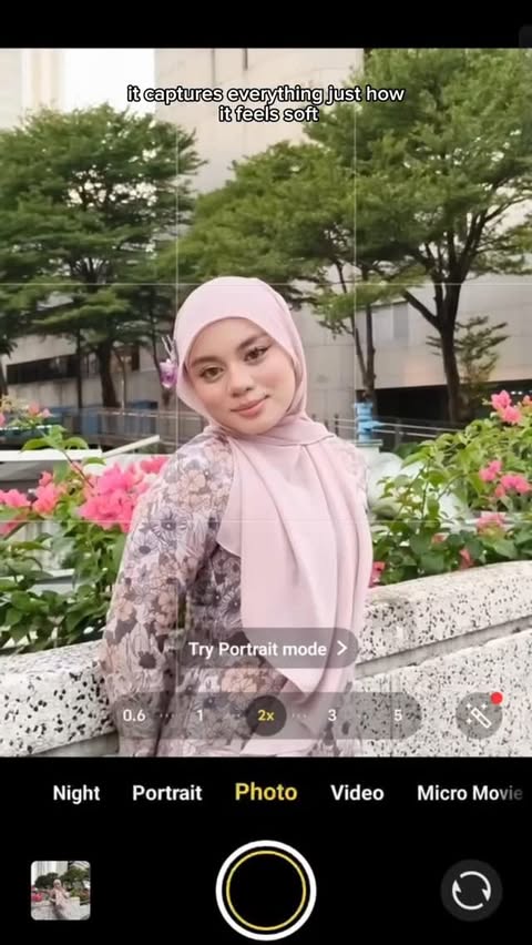 Instagram post by @aleyaabatrsya for vivo Malaysia. Caption reads: in my little details era .. shot on the vivo V70....