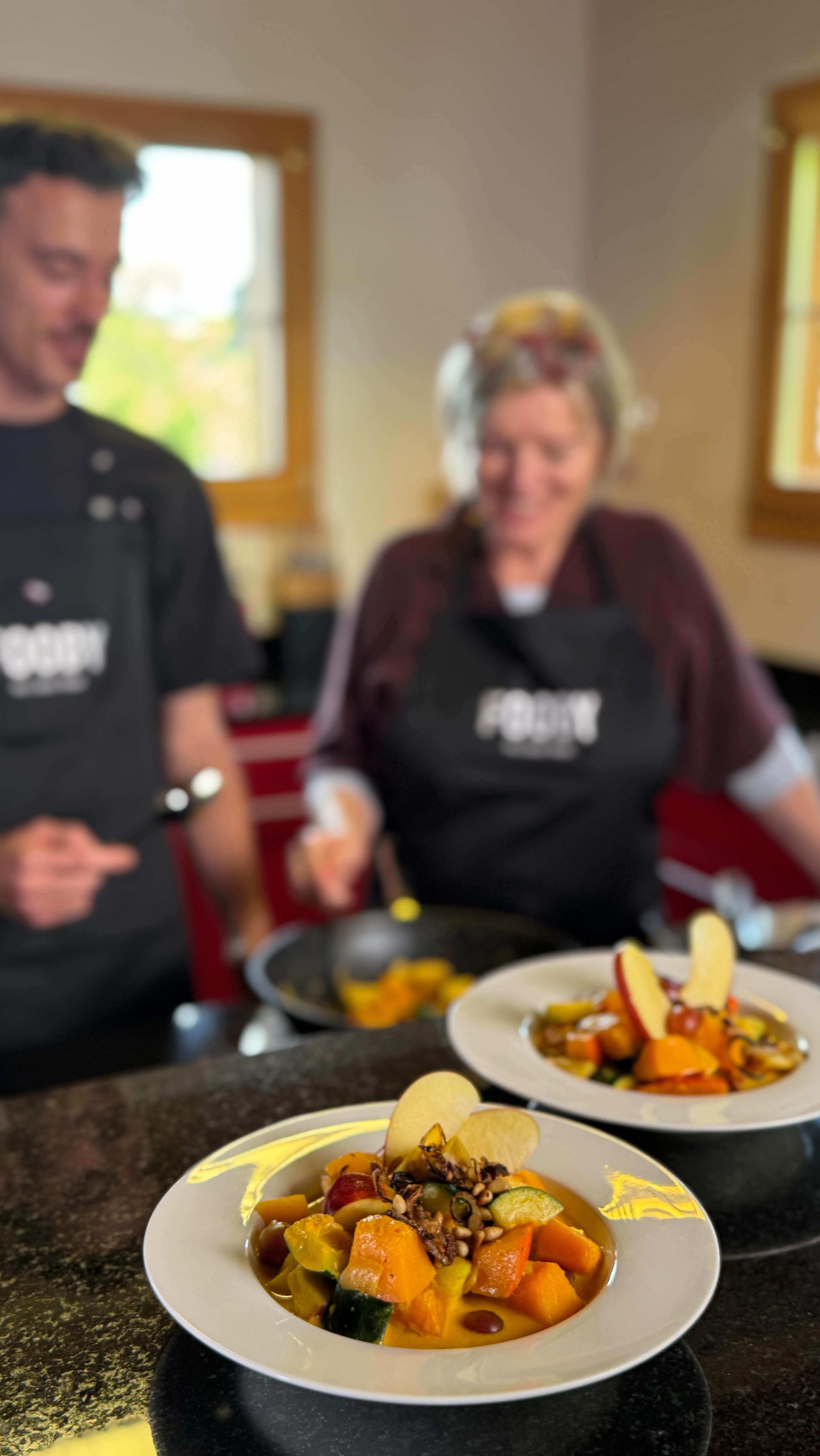 Instagram post by @art4an for COOP. Caption reads: Mirjam so en Sunshine😩💕 @coop.ch 

🎥:....