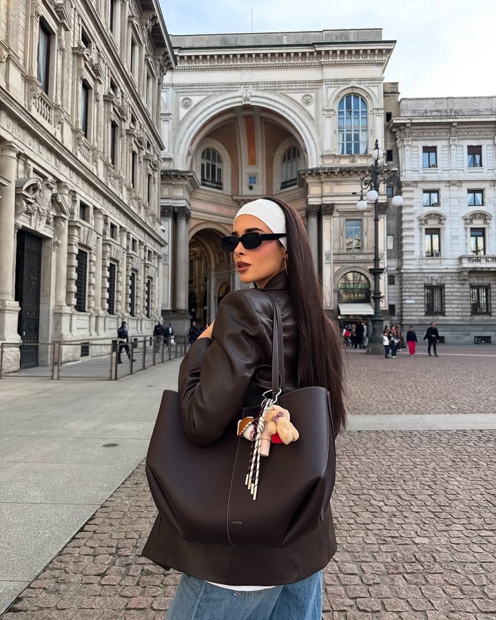 Instagram post by @joridelli for Source Unknown. Caption reads: [...] ☀️ >>>> 

Bah @polene_paris 
Jacket....