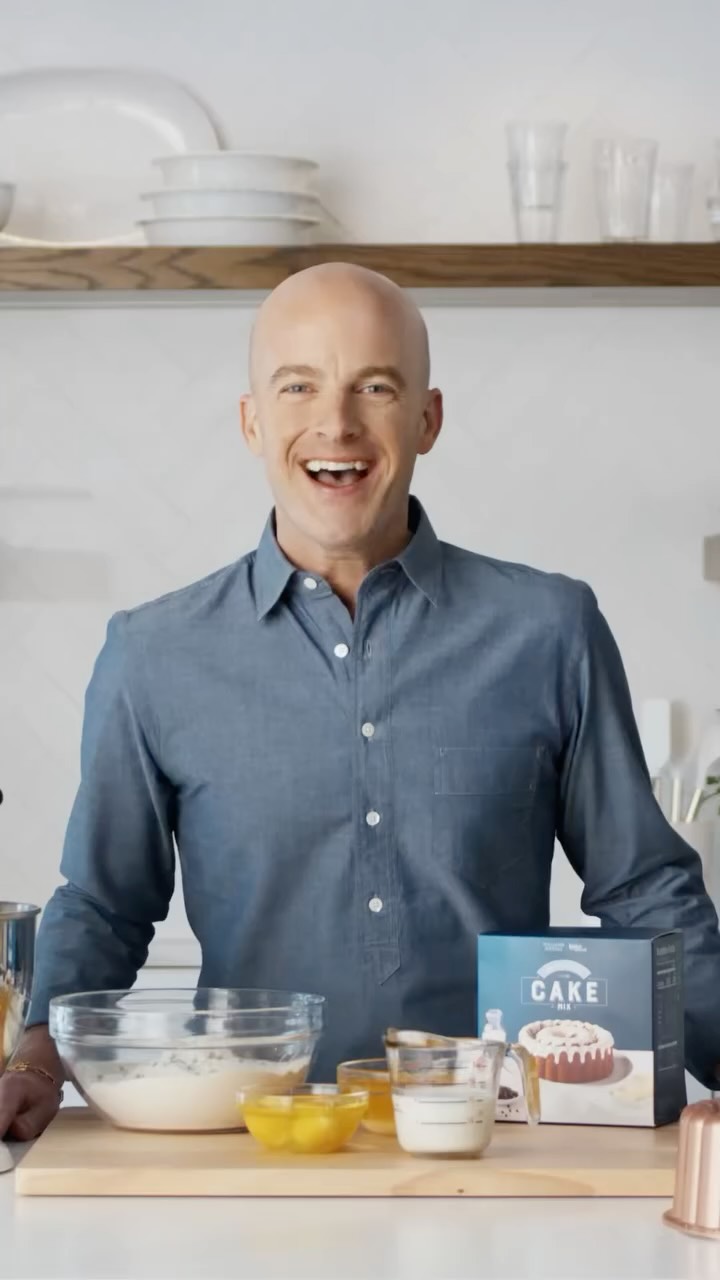 Instagram post by @brianharthoffman for Williams Sonoma. Caption reads: ✨ 5 Tips for Bundt Cake Success ✨ Bake from....