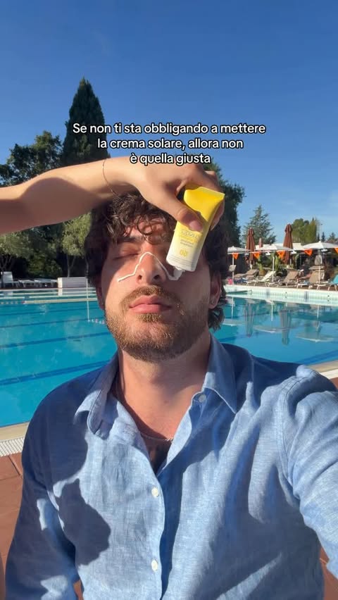 Instagram post by @filippo__palmeri for Clinique Italia. Caption reads: [...] spf 50💛 #giftedby @cliniqueitalia.
