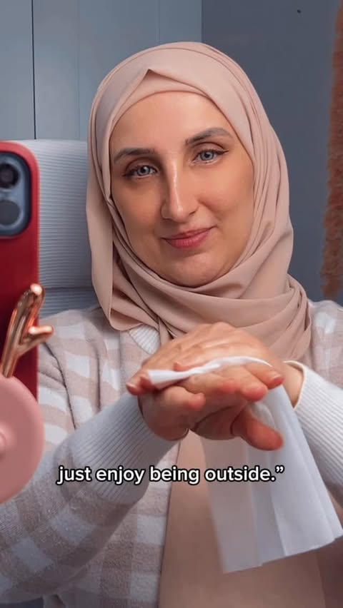 Instagram post by @nour.aljabri for Avon. Caption reads: gifted by AVON Sun out, bugs out (not invited)....