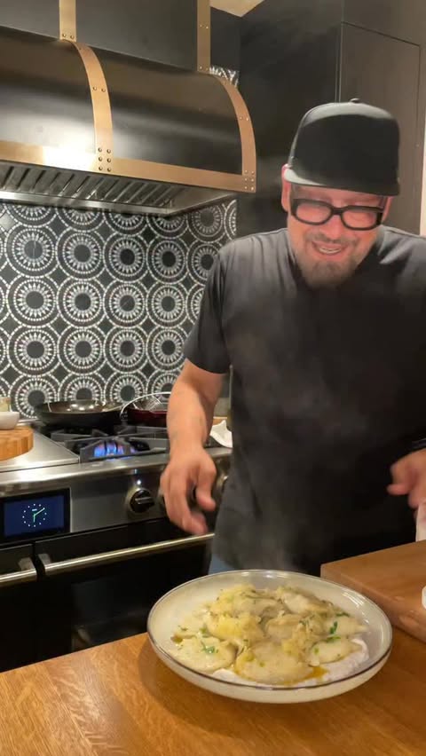 Instagram post by @chefsymon for Goldbelly. Caption reads: Happy holidays from me and my friends at....