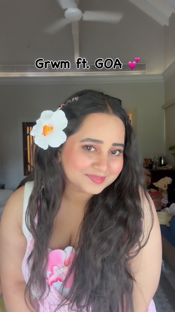 Instagram post by @tanishq_sethh for Savana. Caption reads: Grwm 💕

Dress - @savana 
Bag - @savana....