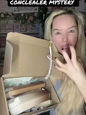 TikTok post by @sewfy for Fyne Cosmetics. Caption reads: [...] of these it keeps it fresh and new....