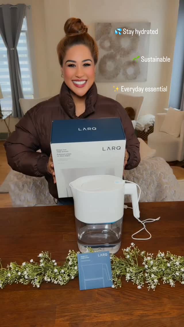 Instagram post by @danielka_eli for LARQ. Caption reads: #ad Hydration just got an upgrade @livelarq....