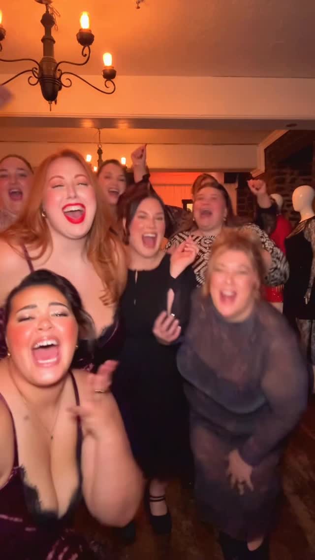 Instagram post by @itsyourdest for Penningtons. Caption reads: Which @penningtons Holiday look is your fav?....