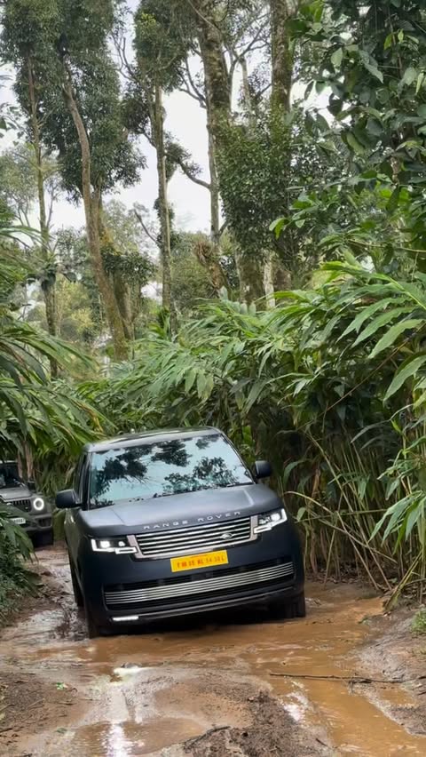 Instagram post by @kaalish_garage for Land Rover. Caption reads: First time taking trails in history with 4.4 V8....