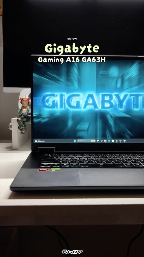 Instagram post by @kanamsaysfah for AORUS. Caption reads: GIGABYTE Gaming A16 💻 ทำงานเล่นเกมได้หมด....