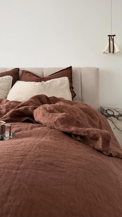 Instagram post by @joannes_home2 for La Redoute. Caption reads: moody bedroom vibes 🤎 this @laredoute_uk linot....
